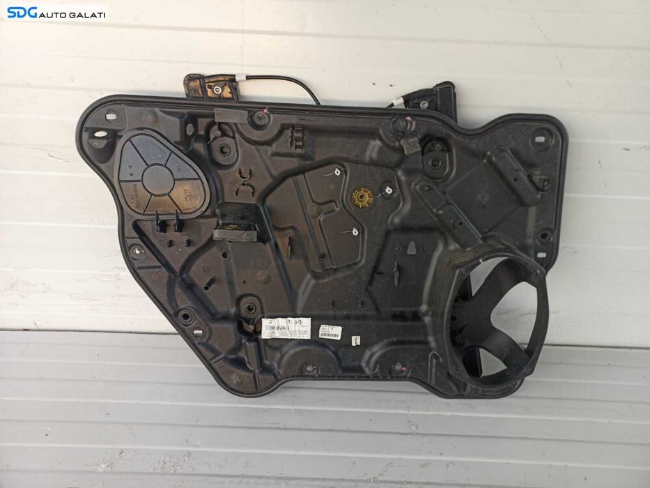 Macara Electrica pentru Geam Sticla de pe Usa Portiera Stanga Fata Fiat Freemont 2008 - 2016 Cod 963185 [L1237]