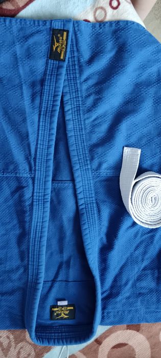 Продам кимоно для дзюдо