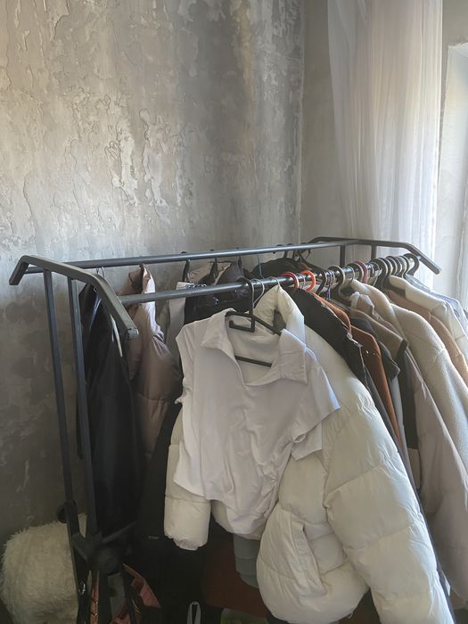 Продам железную вешалку