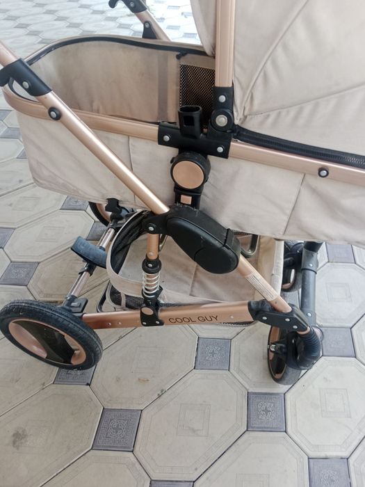 Продам детскии кояску