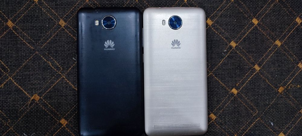 Продам планшет и телефоны комплектом