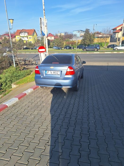 Vând Chevrolet Aveo