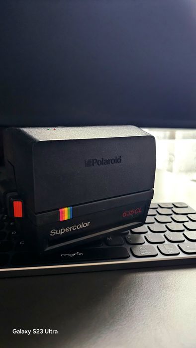 aparat foto retro Polaroid Supercolor 635CL, seria 600