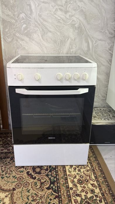 Продам кухонную плиту