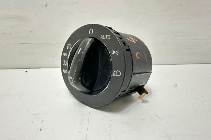 Bloc lumini 4F1941531D Audi Q7 4L