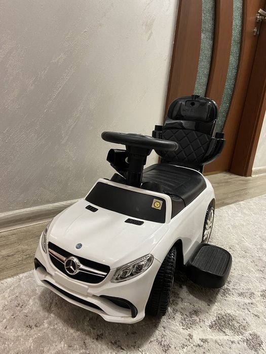 Детска количка за бутане