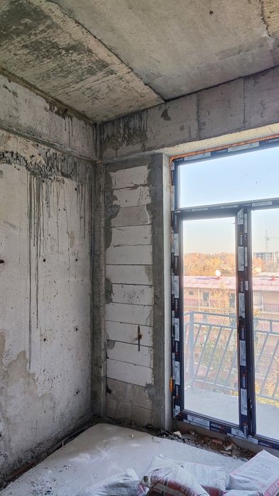 Срочно продам 1 комнатную переделанную в двух.