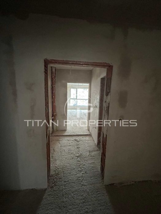 Продава се Едностаен апартамент в Пловдив, Кючук Париж - 40 кв.м за 702 €/кв.м - Снимка #3