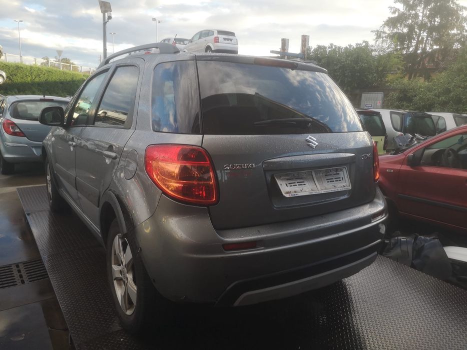 Dezmembrez Suzuki SX4 4x2 1.5 M15A