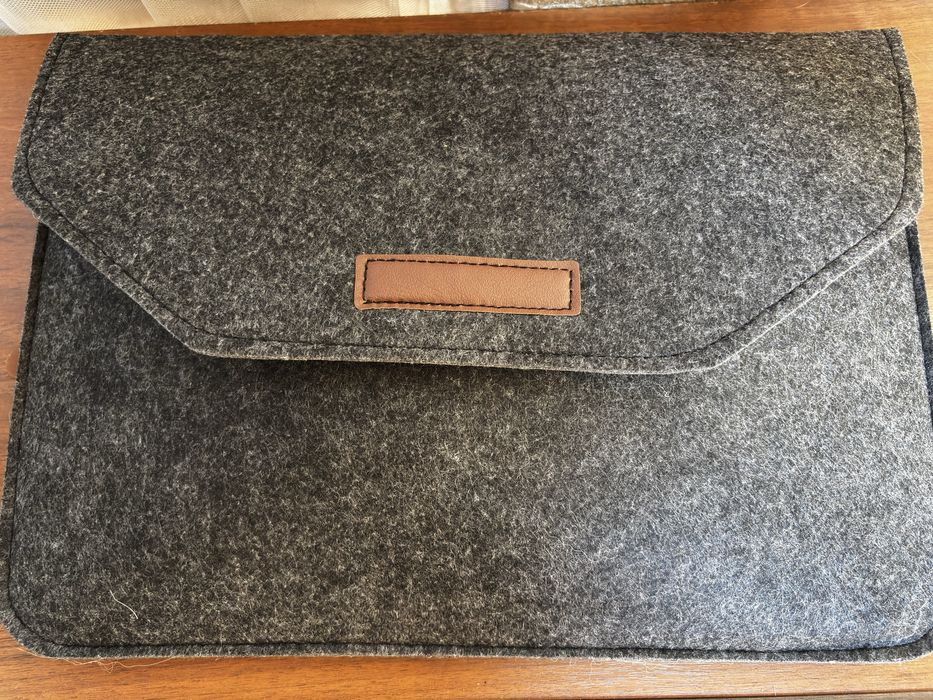 MacBook Air M1 8/256, AKB 100%