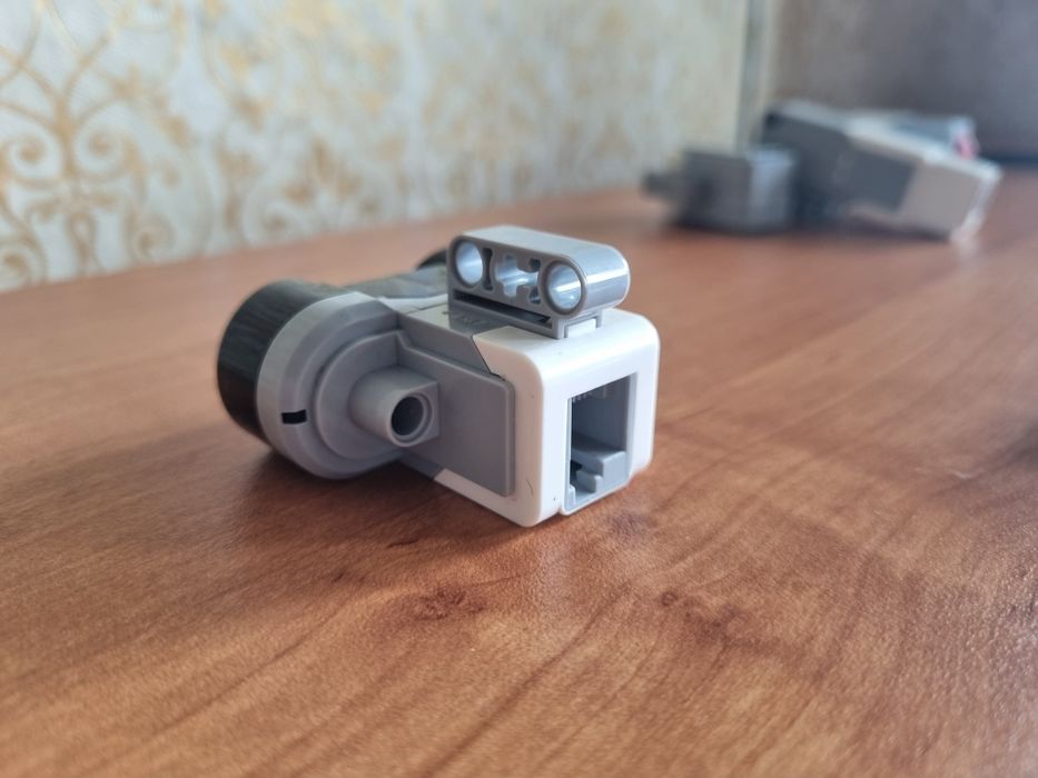 Продам датчики LEGO Mindstorms EV3