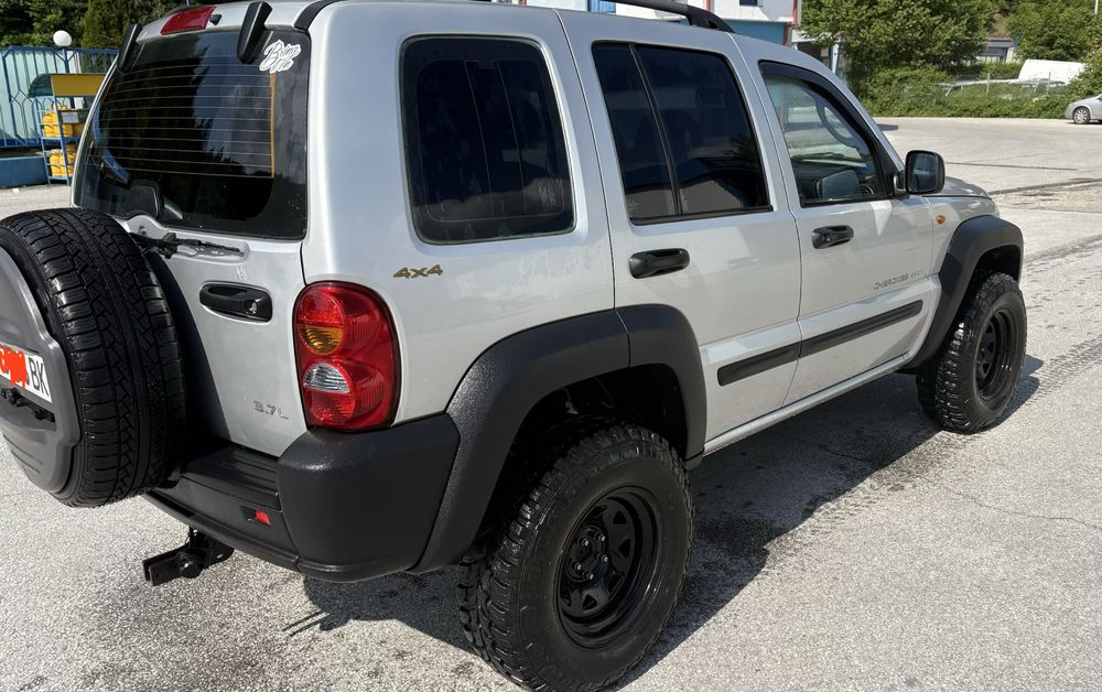 Jeep Cherokee 3.7