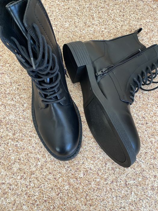 Безторг . Новые  полусапожки весенние женские продам