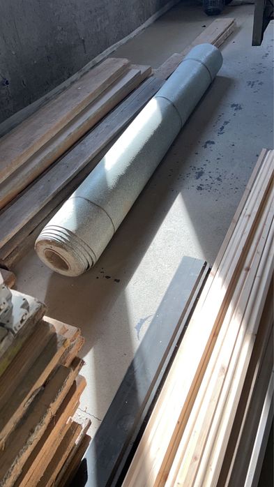 Linoleu industrial foarte buna calitate . Aprox 80-100 m2