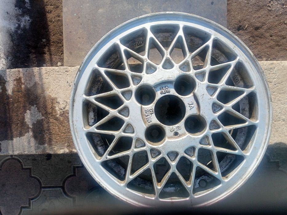 Продам титановые диски на ,,Опель Аскона,,