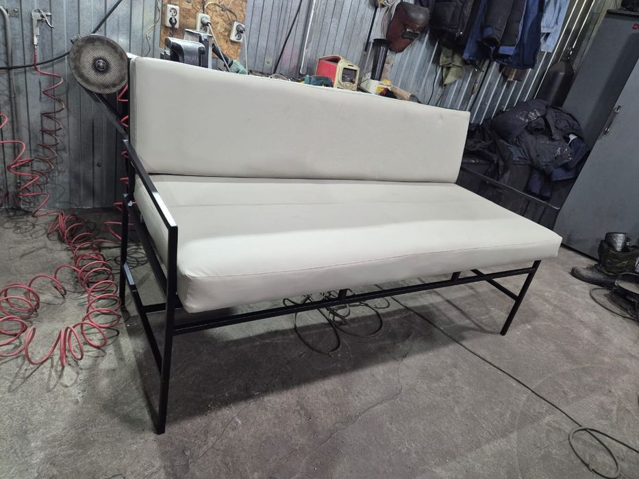 Продам абсолютно новый диван лофт!