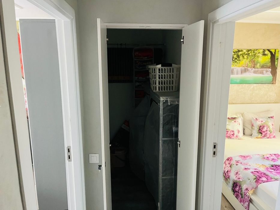 Inchiriez apartament navodari