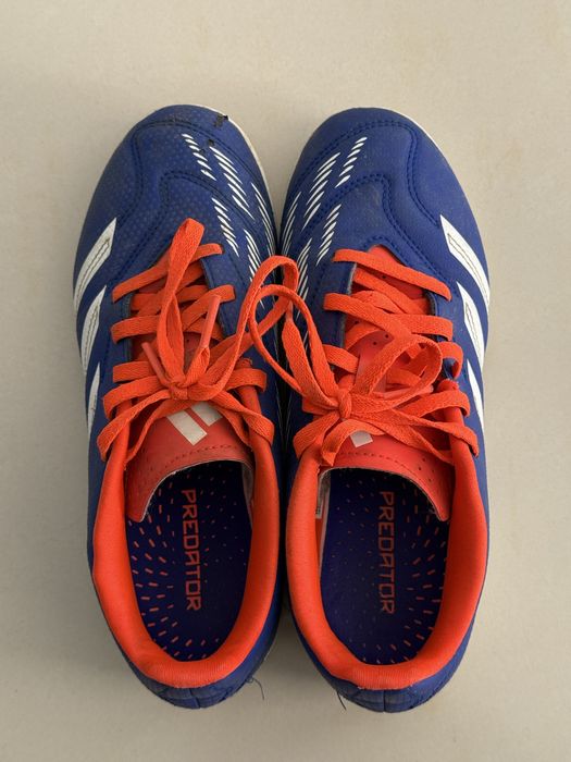 Детски футболни обувки Adidas predator