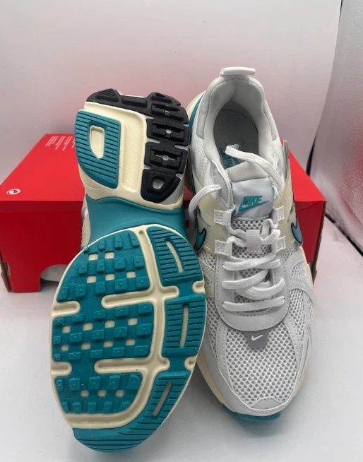 Nike NIKE V2K Run 44.5