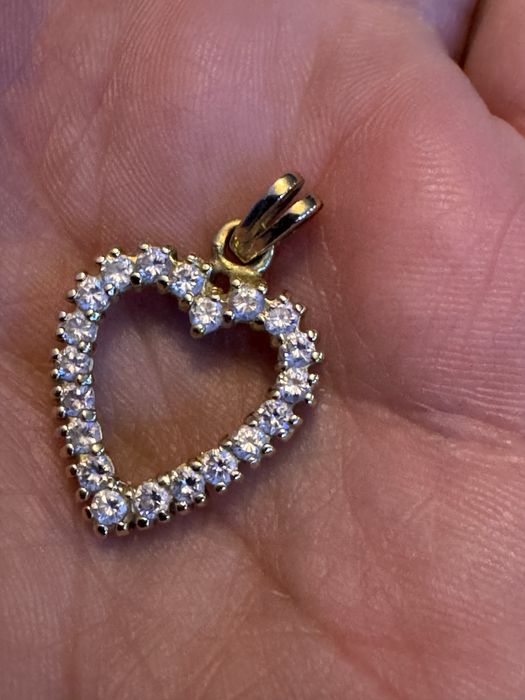 Pandantiv Inimă Aur 18K cu Diamante 0.8 CT (Certificat inclus)