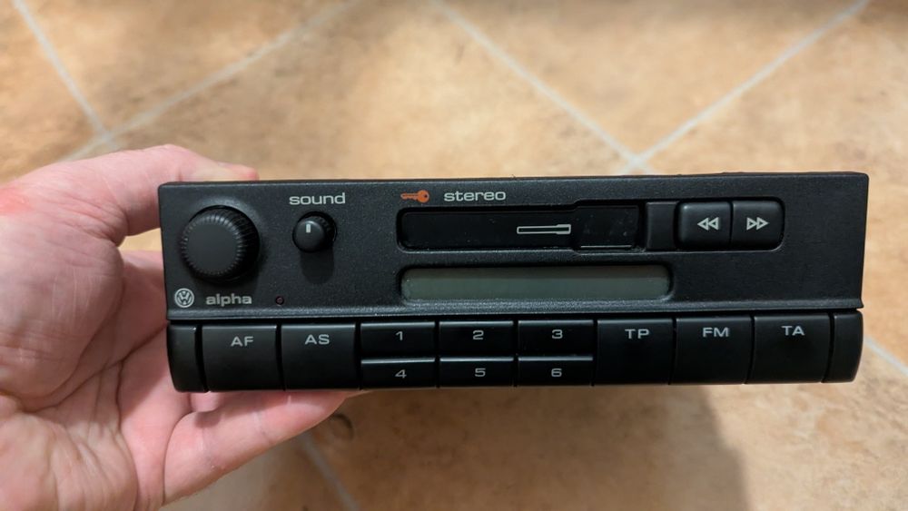 Radio casetofon Blaupunkt Alpha CC auto Volkswagen