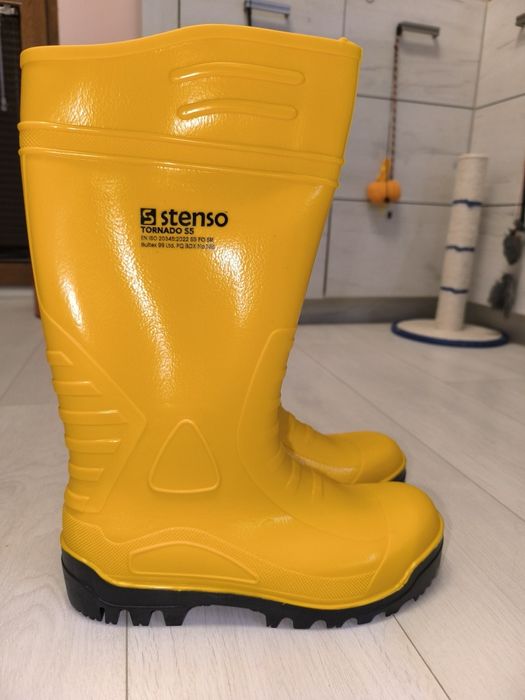 Защитни гумени ботуши Tornado S5