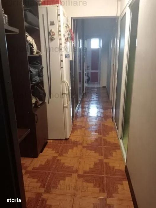 Ap 3 cam 70mp Decomandat conf1 Dorobanti v C.Galati etaj intermediar