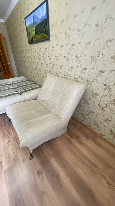 Продам диван и кресло