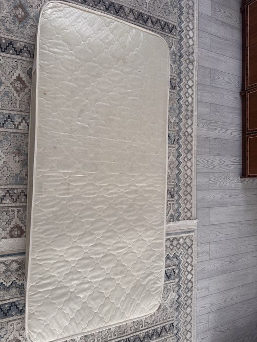 Продам матрас 90*200 см