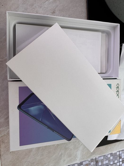 Продам телефон OPPO A72