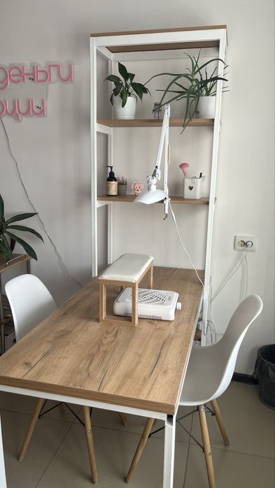 Маникюрные столы, комод