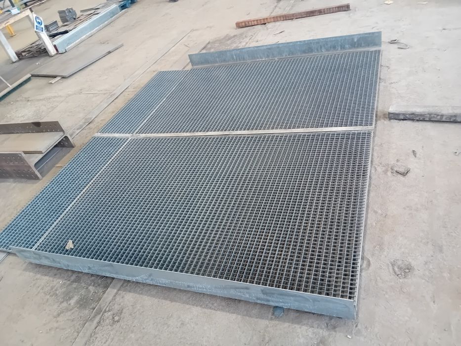 Scara metalica zincata de incendiu  exterior