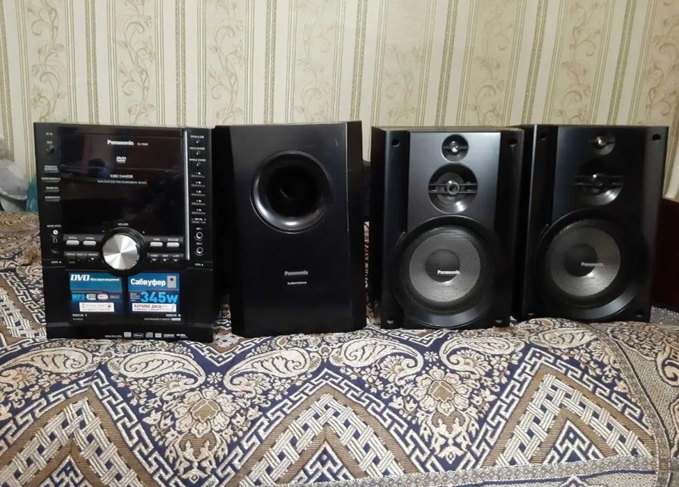 Muzikalniy sentr pqnasonik