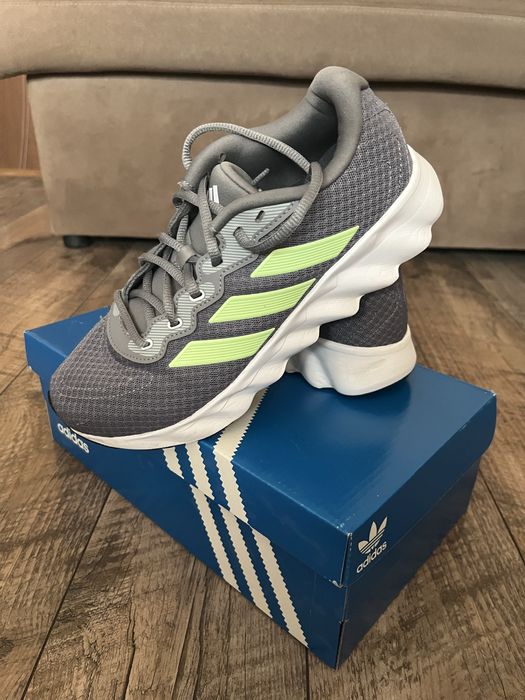 Маратонки Adidas