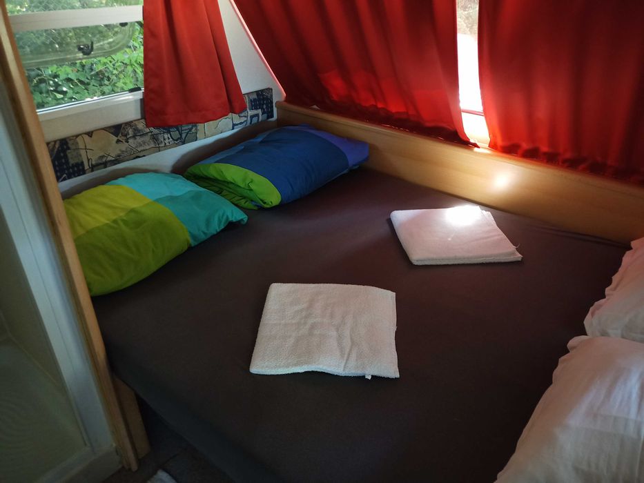 на  Каравана в КЪМПИНГ НЕСТИНАРКА, Царево, под наем