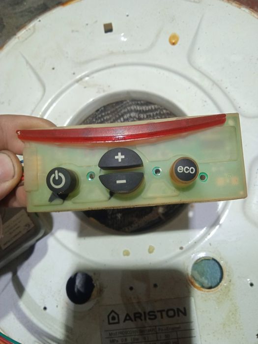 Запчасти от бойлера Аристон 50л