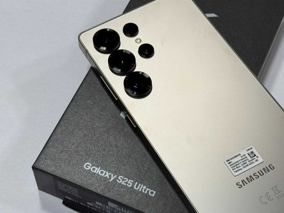Samsung Galaxy S25 Ultra 5G 256GB 12GB RAM Dual (SM-S938)