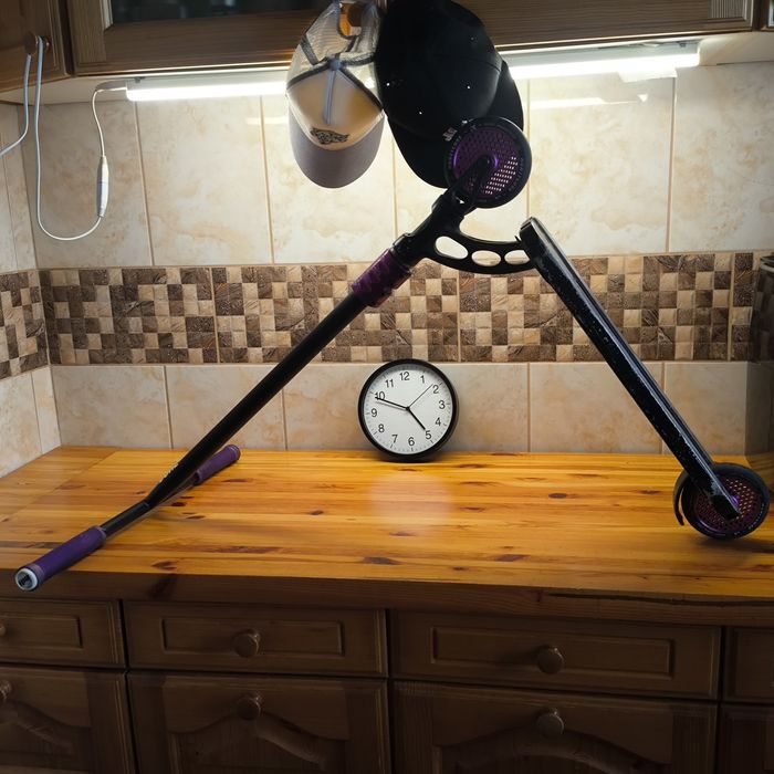 Trotineta freestyle custom.
condiție vizuală 10 6
condiție totală 10 8