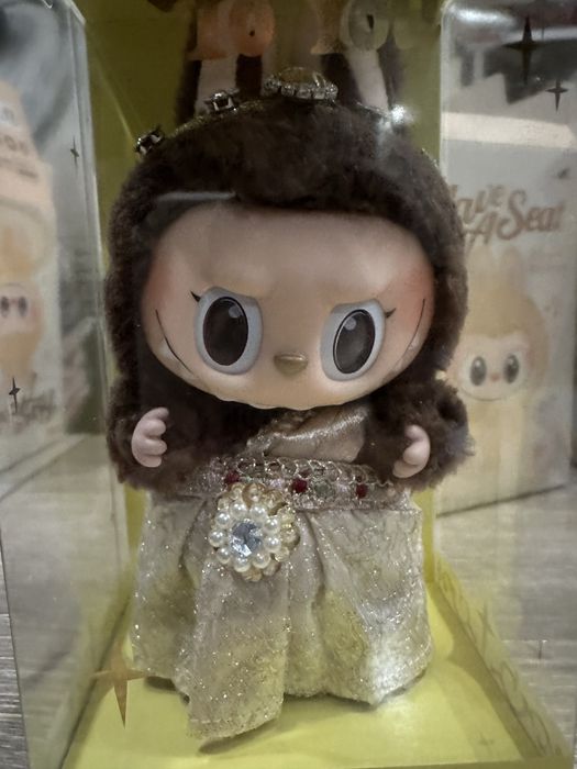 Лабубу оригинално