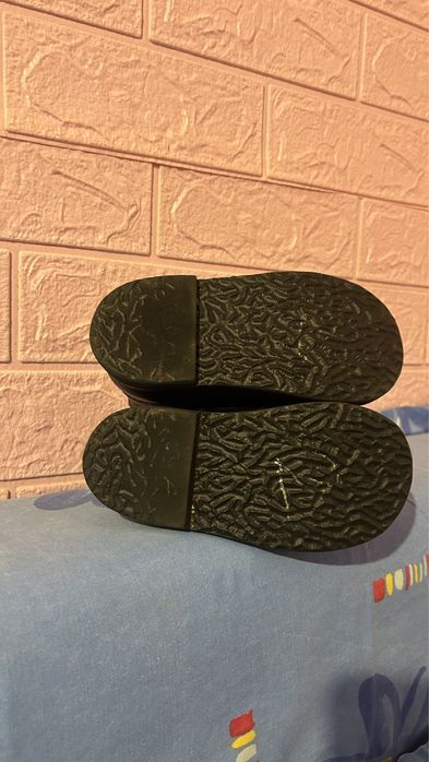 Продам Кожаный зимний ботинки. Новый