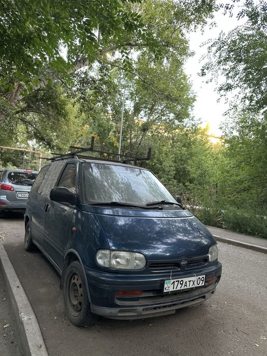 Продаю Nissan serena