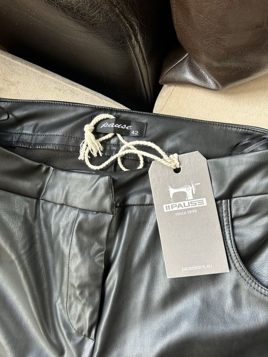 Чисто нов кожен панталон