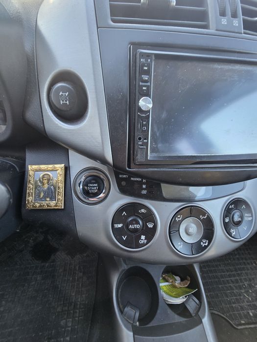 Toyota rav 4 2007 година