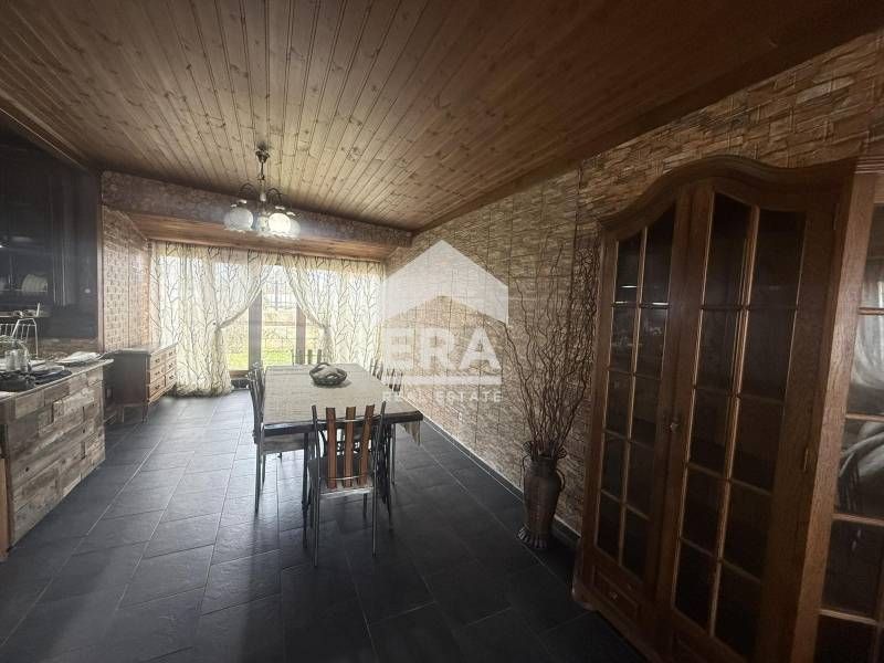 Дава се под наем Къща в с. Щръклево, Област Русе - 500 кв.м за 548.25 € - Снимка #2