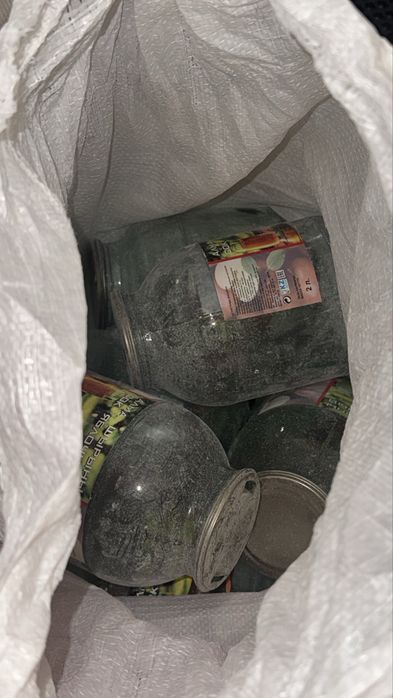 Продам банки 5тыс один мешок