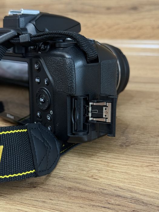 Nikon D3500 в отличном состоянии