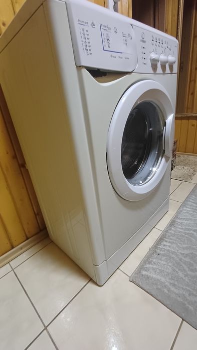 Masina de spalat indesit