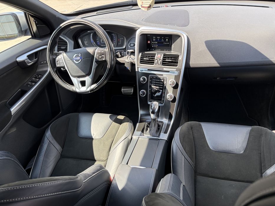 Volvo xc60 R Design 2,4 d5 220cp