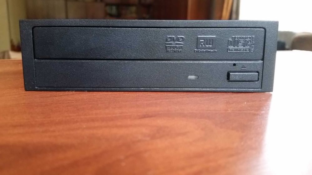 Чисто нов DVD-RW Dell DH-16ABS DVD±RW 2MB SATA Black Optical Drive ODD