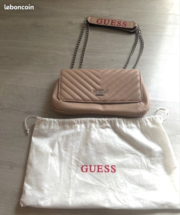 Оригинална чанта Guess